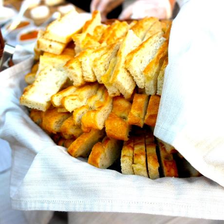 GAVI ATMOSFERE DA GUSTARE NELLA TENUTA LA PALAZZINA SAMSUNG CSC