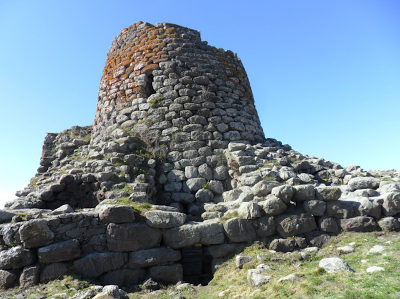 Archeologia e civiltà nuragica. I Nuragici: un popolo “stranissimo”.