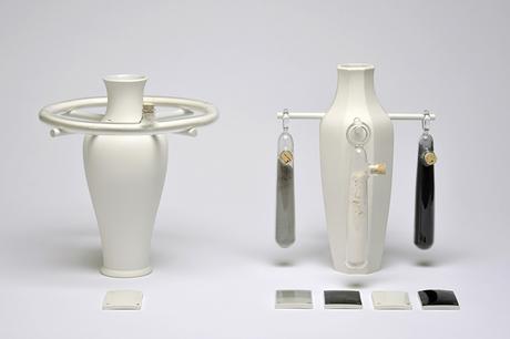 DESIGN: I colori in polvere nei vasi di Dean Brown DESIGN: I colori in polvere nei vasi di Dean Brown