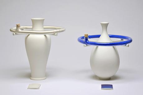 DESIGN: I colori in polvere nei vasi di Dean Brown DESIGN: I colori in polvere nei vasi di Dean Brown