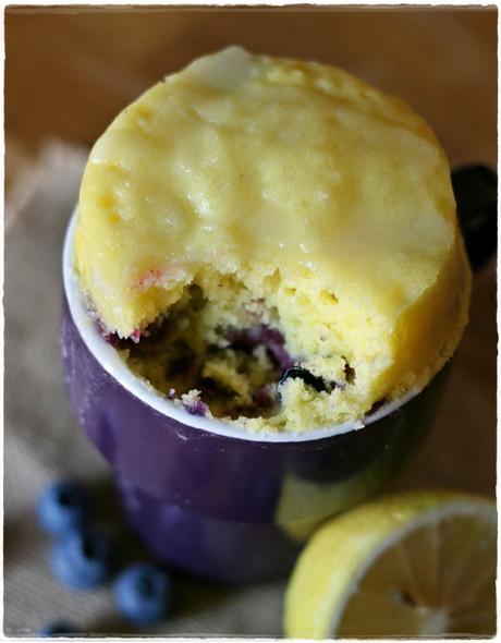 Mug cake limone e mirtilli – Lemon blueberry mug cake image