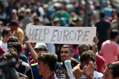Migranti, il Papa: «Accoglieremo famiglie nelle parrocchie del Vaticano» Migranti, il Papa: «Accoglieremo famiglie nelle parrocchie del Vaticano»