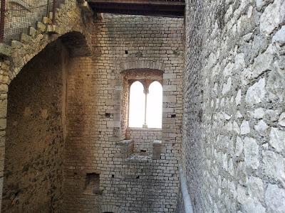 Il Castello Caetani di Sermoneta Il Castello Caetani di Sermoneta