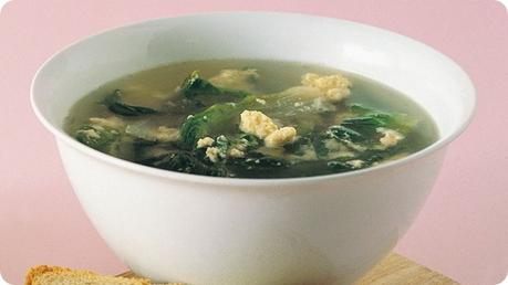 Stracciatella alla lattuga Stracciatella alla lattuga