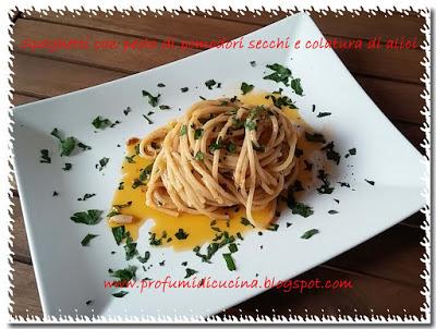 Spaghetti con pesto di pomodori secchi e colatura di alici
