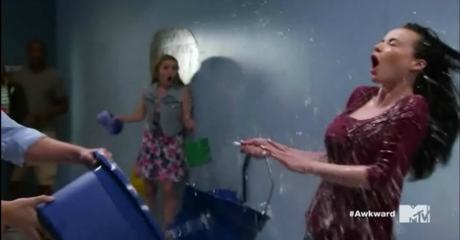 recensione Awkward 5×03 ‘Short circuit Party’ 5x03 jenna