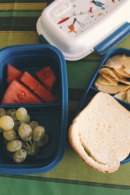 Mangiare fuori casa / Post in Collaborazione con Petit Fernand Mangiare fuori casa / Post in Collaborazione con Petit Fernand