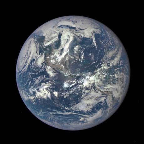 La Terra vista dallo spazio. Crediti NASA