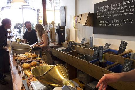 Londra dalla colazione alla cena: come cambiare idea sulla cucina della capitale inglese