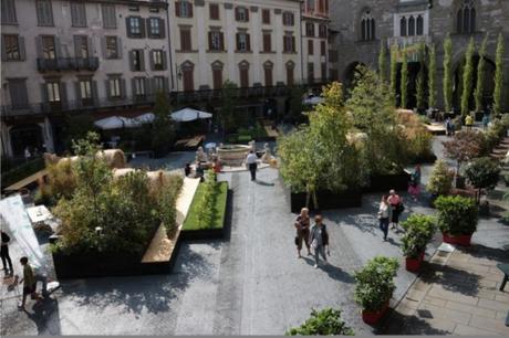 I Maestri del Paesaggio: le piazze di Bergamo si tingono di natura