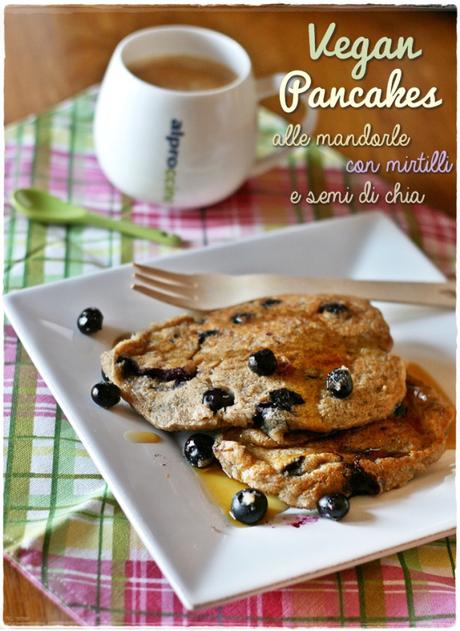Vegan pancakes alle mandorle con mirtilli e semi di chia – Vegan almond pancakes with blueberries and chia seeds image
