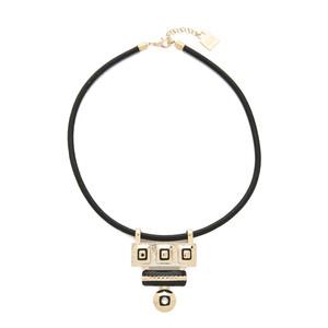 LOOKS: Ethnic Style LOOKS: Ethnic Style