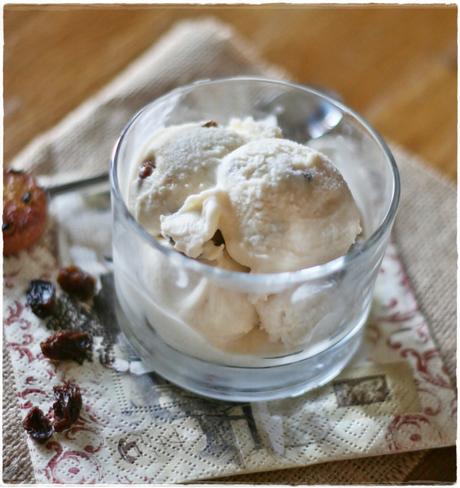 Gelato alla banana, rum e uvetta – Banana, rum and raisin ice cream image