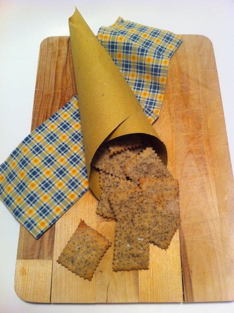 CRACKERS AL GRANO SARACENO E FIOR DI SALE