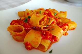 Calamarata con sugo di scorfano.