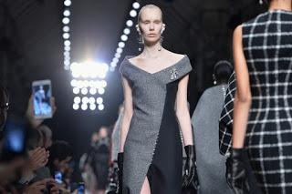 Autunno 2015:Balenciaga fa sfilare una First Lady elegante e raffinata