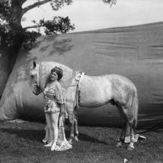 Il magico mondo del circo nelle fotografie di Frederick W. Glasier.