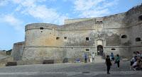 Otranto fra antiche mura, cielo e mare