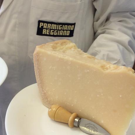 Vieni a conoscere chi lavora per te #caseificiaperti #parmigianoreggiano