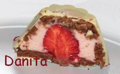 Pirottini al cioccolato bianco con mousee di fragole