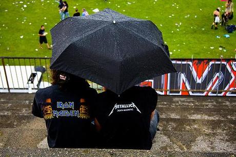 SUDAFRICA 2010, NEGLI STADI DEL MONDIALE PROIBITI GLI OMBRELLI - SOUTH AFRICA 2010, IN WORLD CUP STADIUMS FORDIDDEN UMBRELLAS