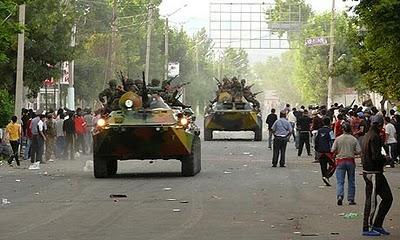 DICHIARATO LO STATO DI EMERGENZA IN KIRZIGHISTAN DICHIARATO LO STATO DI EMERGENZA IN KIRZIGHISTAN