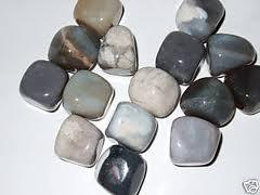 I cristalli possono trasformare la tua vita e le tue relazioni. I cristalli possono trasformare la tua vita e le tue relazioni.