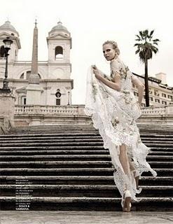 Ragnhild Jevne in Dolce & Gabbana su Elle Ukraine Ragnhild Jevne in Dolce & Gabbana su Elle Ukraine