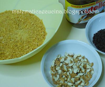 Palline di Corn Flakes con Mandorle e Crema di Cioccolata