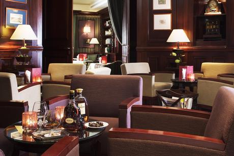 PARIGI UNA GIORNATA DA SCRITTORE Pont-Royal Hotel, Pfgstyle