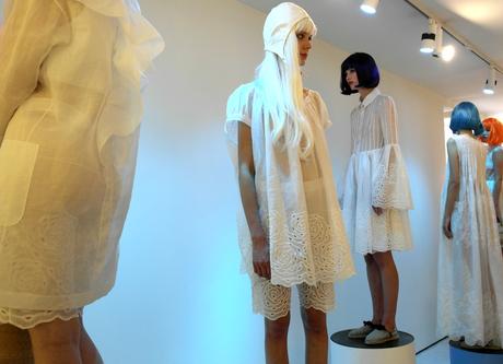 PFW E UN OCCHIALE ROSSO FUOCO 8