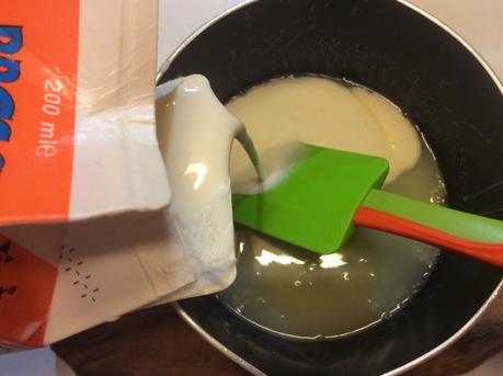PANNA COTTA AL CAFFÈ CON BISCOTTO ALLA CANNELLA (di LORETTA FANELLA) PANNA COTTA AL CAFFÈ CON BISCOTTO ALLA CANNELLA (di LORETTA FANELLA)
