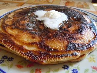(Blueberry) Pancakes, e come fare in casa il latticello, sia vero che surrogato