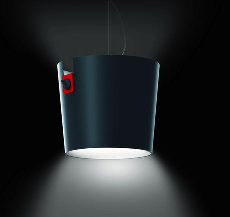 Martinelli Luce: buon compleanno al Serpente e anche al Pipistrello Martinelli Luce: buon compleanno al Serpente e anche al Pipistrello