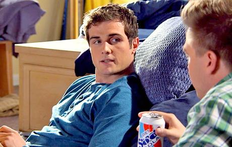 Recensione | Awkward 5×07 ″The Big Reveal″ Recensione | Awkward 5×07 ″The Big Reveal″