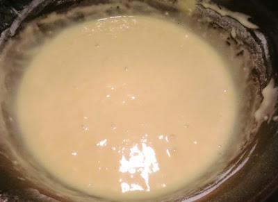 Mufin alla panna e gocce di cioccolato per Ale e Giuly e il compleanno di Mammazan Mufin alla panna e gocce di cioccolato per Ale e Giuly e il compleanno di Mammazan