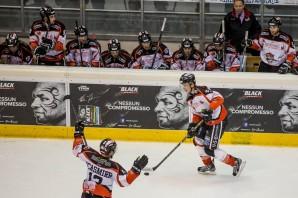Hockey Ghiaccio: tonfo Valpe al PalaTazzoli HC Valpellice - Foto Andrea Provenzano