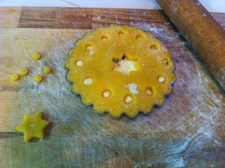 CROSTATA CON CREMA ALLA RICOTTA, CANDITI E UVA SULTANINA AL RHUM