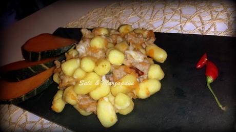 GNOCCHI PICCANTI CON ZUCCA, SALSICCIA E SCAMORZA AFFUMICATA