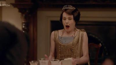 Downton Abbey Horror: Lord Robert sputa sangue (e l'etichetta infrange)