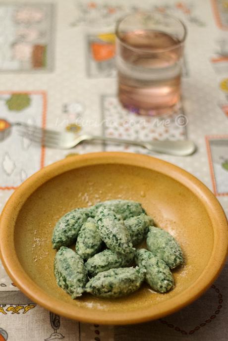 Gnudi ricotta e bietole Gnudi ricotta e bietole