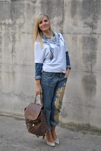 outfit felpa e camicia come abbinare la camicia di jeans come abbinare la felpa come abbinare la felpa a maniche corte abbinamenti felpa mezza manica outfit bianco come abbinare il bianco abbinamenti bianco felpa bianca mariafelicia magno fashion blogger colorblock by felym fashion blog italiani fashion blogger italiane blogger italiane di moda ragazze bionde outfit autunnali outfit ottobre 2015 fall outfit white sweatshirt how to wear sweatshirt how to combine white sweatshirt 