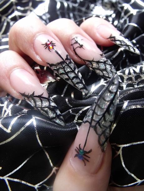 HALLOWEEN …. SPAVENTOSAMENTE NAILS ….. halloween-nail-2015