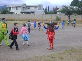 Halloween a scuola: tutti i bimbi posseduti dal demonio!!