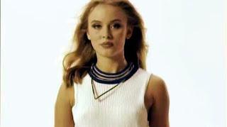La nuova it-girl della musica pop è svedese. Il suo nome è Zara Larsson La nuova it-girl della musica pop è svedese. Il suo nome è Zara Larsson