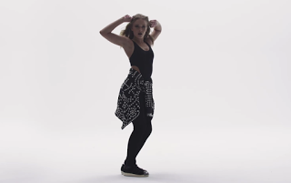 La nuova it-girl della musica pop è svedese. Il suo nome è Zara Larsson La nuova it-girl della musica pop è svedese. Il suo nome è Zara Larsson