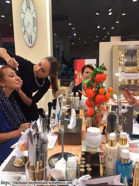 Lezioni di make-up con Helena Rubinstein e Cocoon Lezioni di make-up con Helena Rubinstein e Cocoon