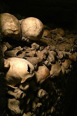 Parigi misteriosa: le catacombe.