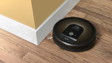 Roomba 980: le pulizie a distanza Roomba 980: le pulizie a distanza