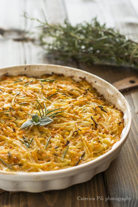 Tortino semplice di patate e carote cotto in forno